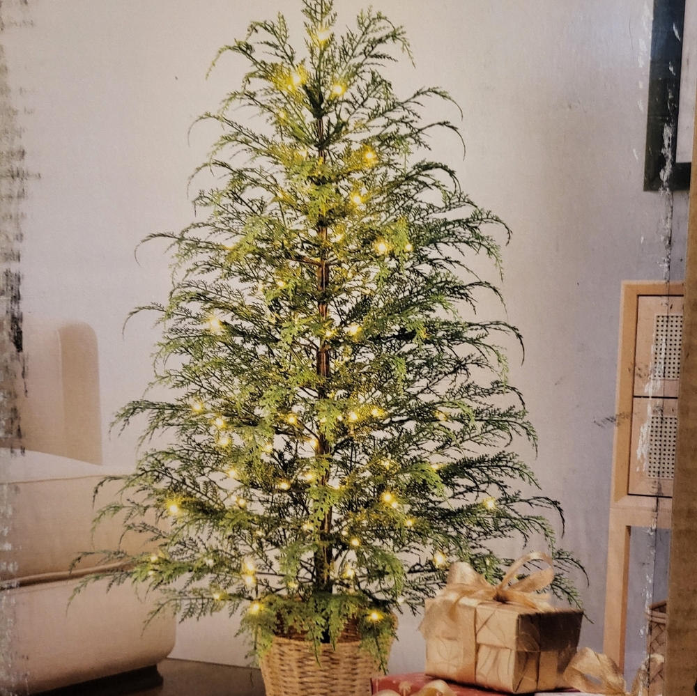 My Texas House 4' led pre- lit Christmas Tree